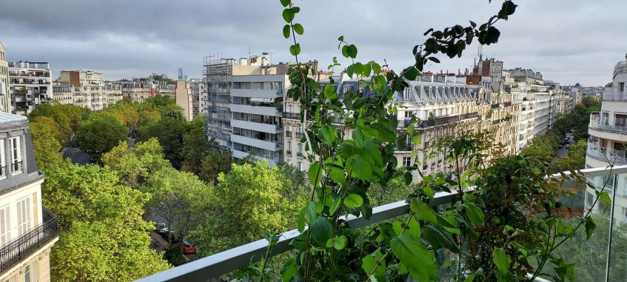 150m2 And A 45m2 Terrace At 8th Floor With Air Conditioning