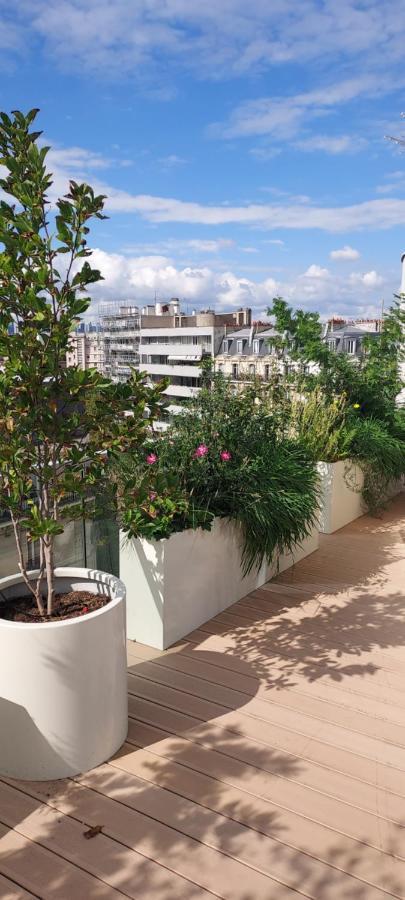 150m2 And A 45m2 Terrace At 8th Floor With Air Conditioning Parigi