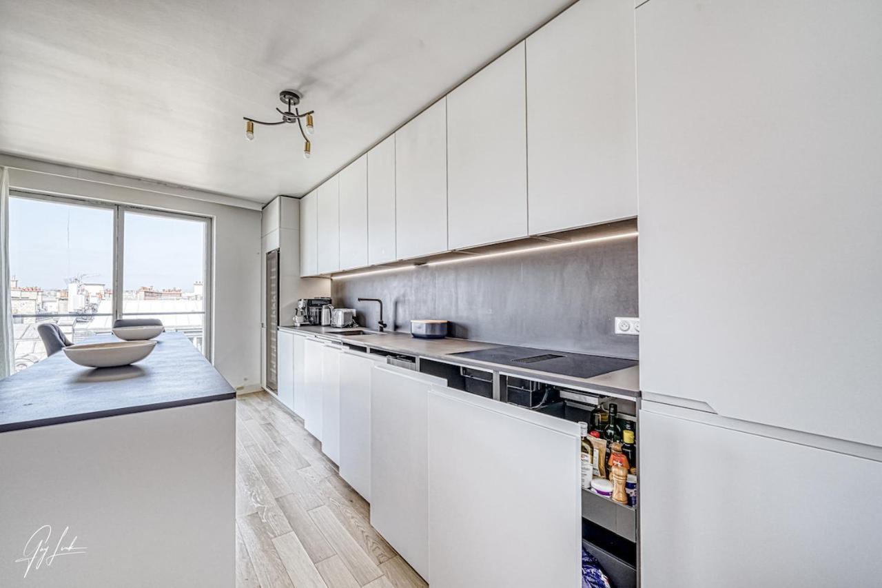 150m2 And A 45m2 Terrace At 8th Floor With Air Conditioning Appartamento Parigi